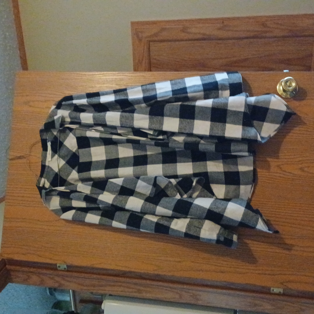 BUFFALO PLAID BLACK & WHITE COVER UP/JACKET/ SWEATER